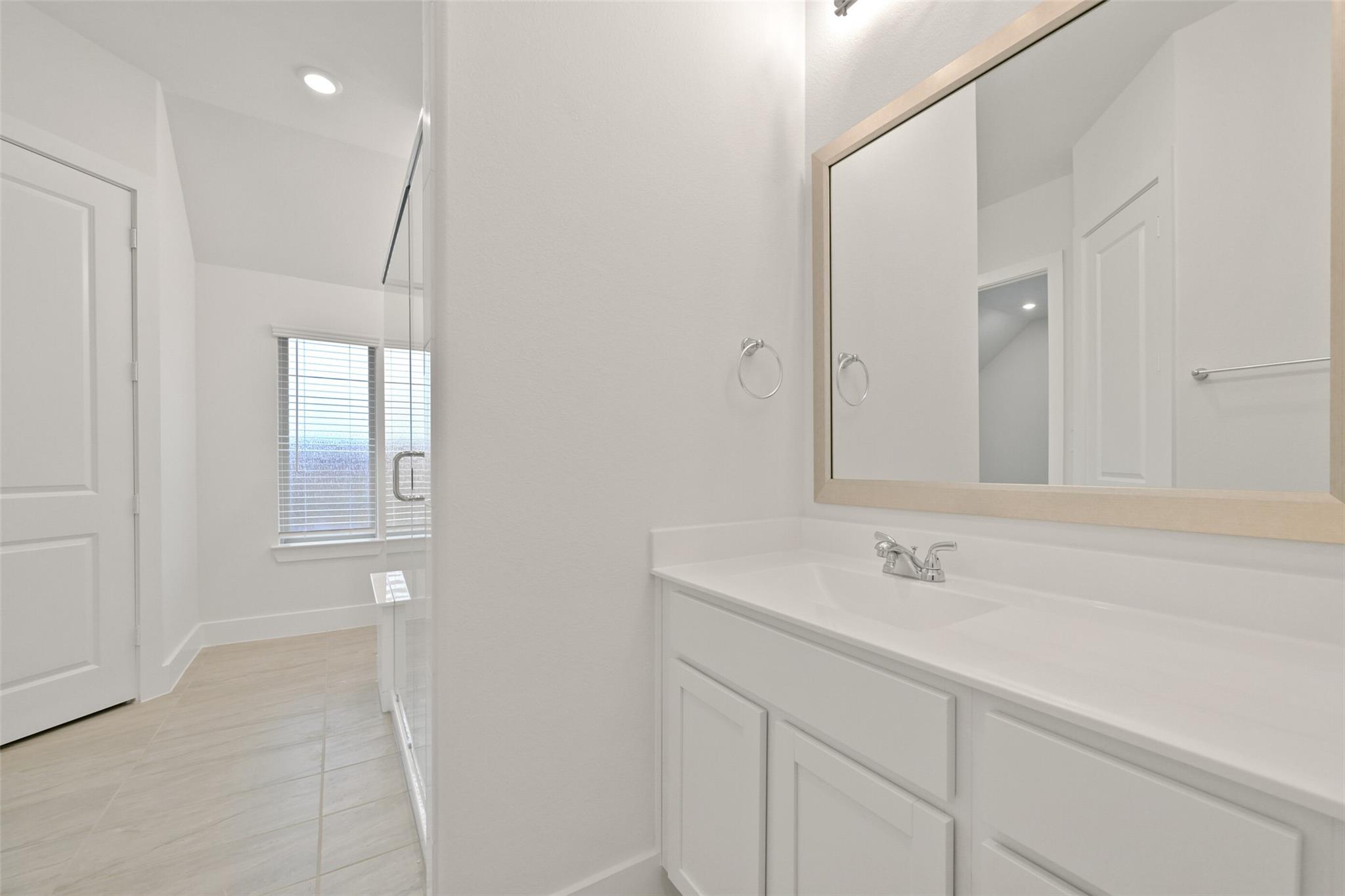 1545 Apache Heights