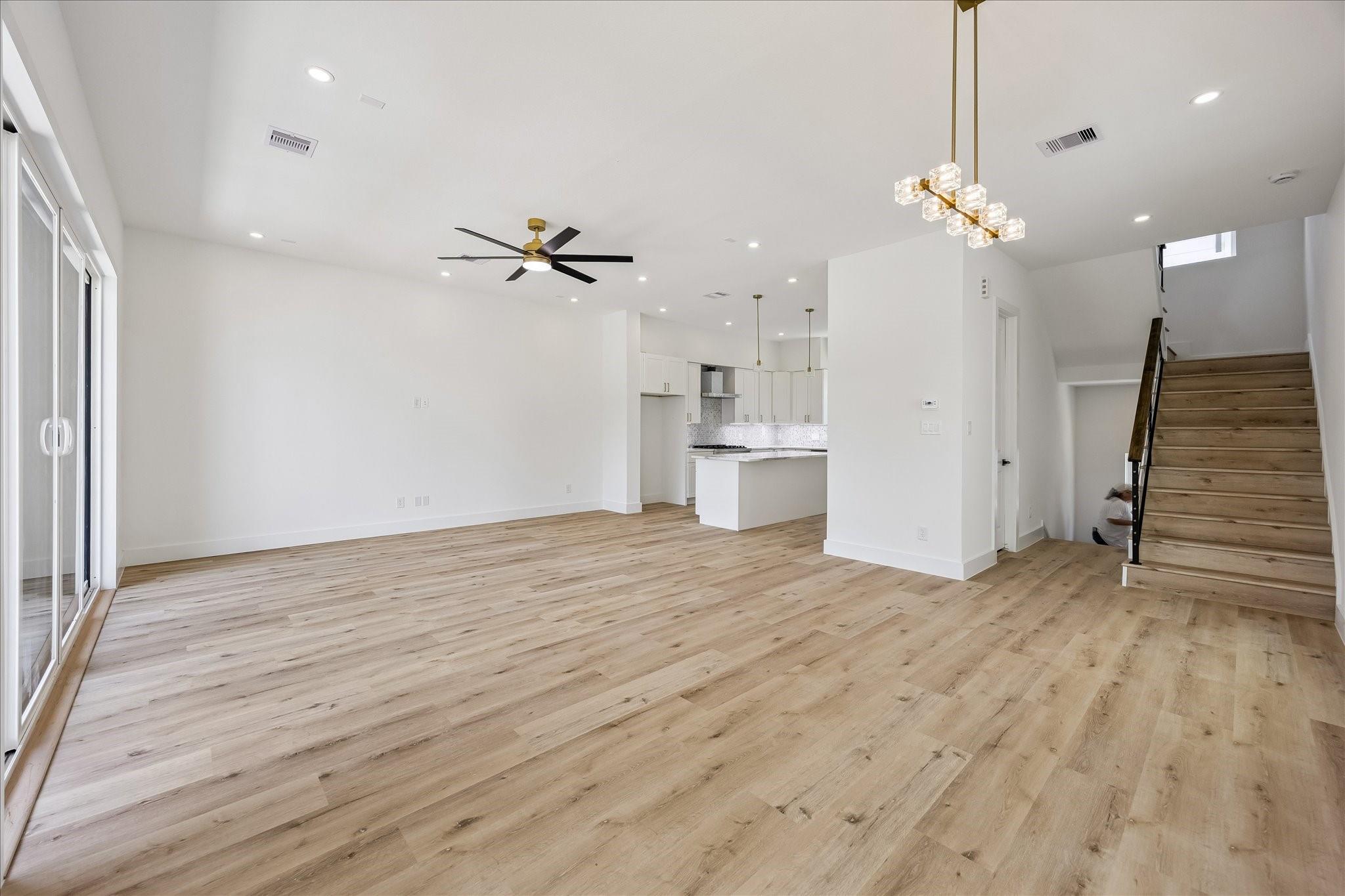 1034 W 17th St Street # C