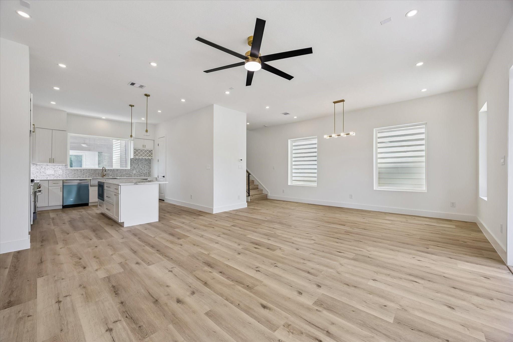 1034 W 17th St Street # C