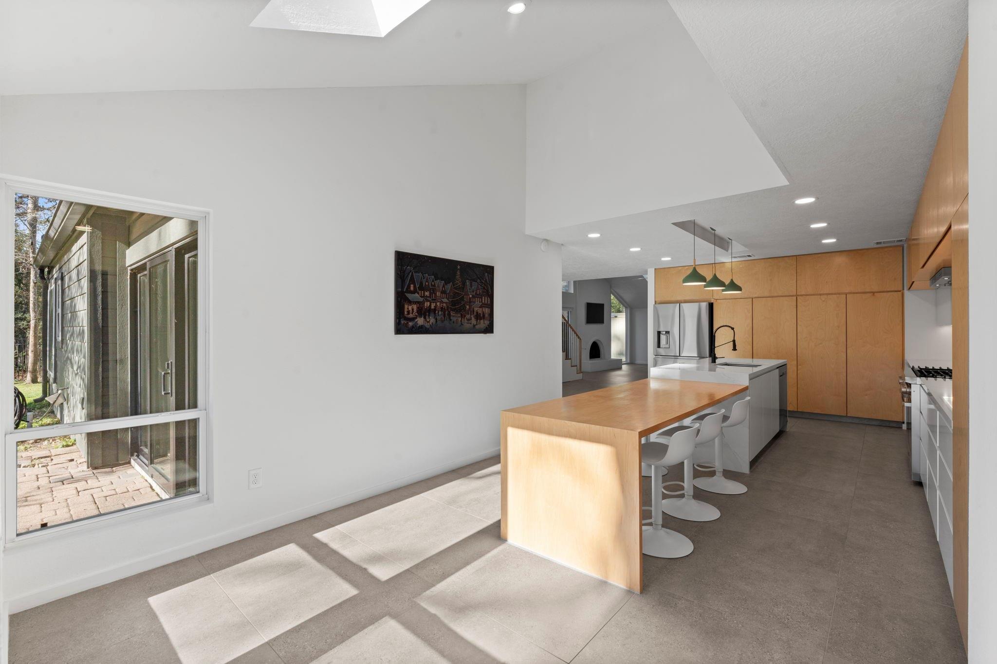 2703 Crossvine Circle