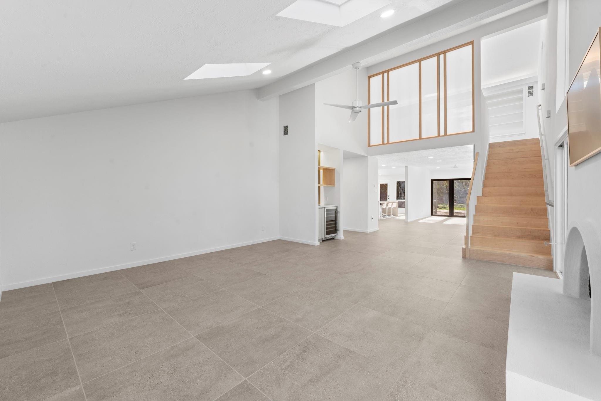 2703 Crossvine Circle