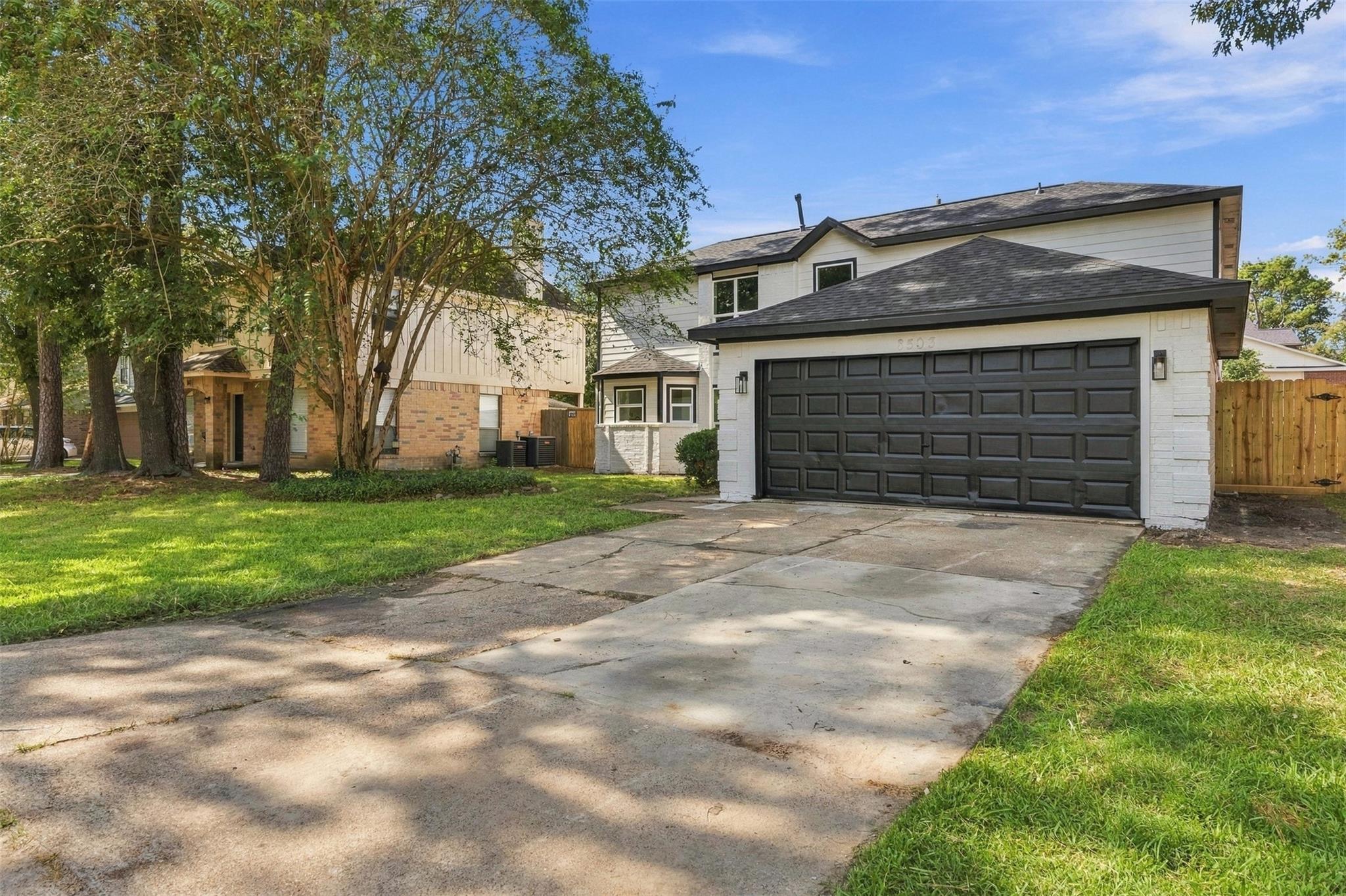 8503 Pines Place Drive
