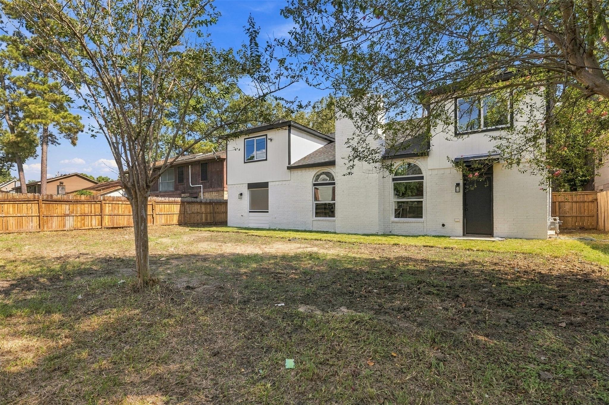 8503 Pines Place Drive