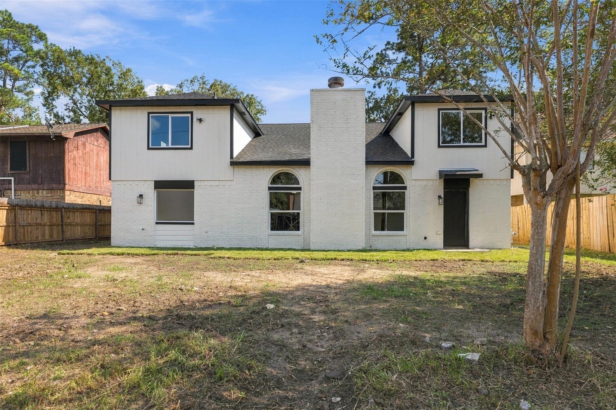 8503 Pines Place Drive