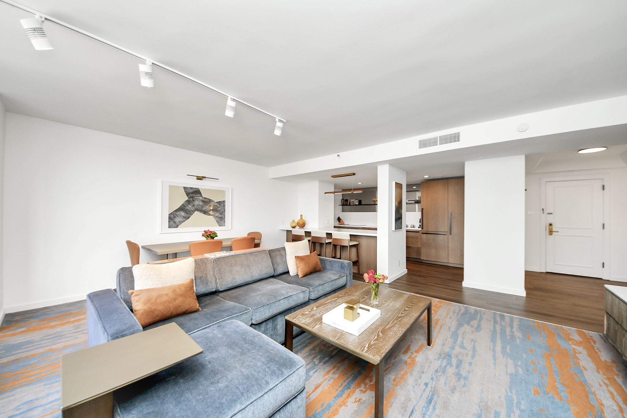 1300 Lamar Street # S8