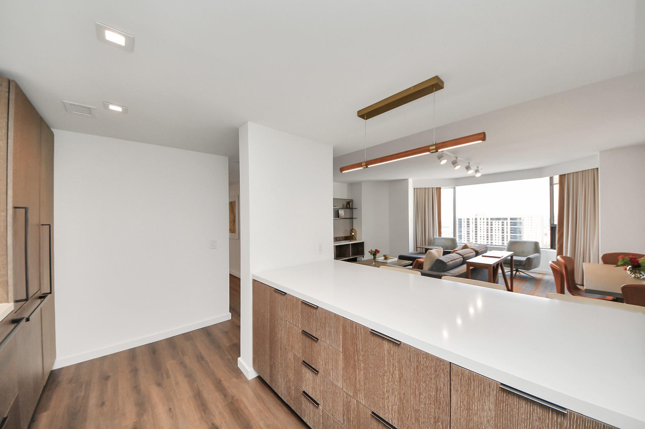 1300 Lamar Street # S8