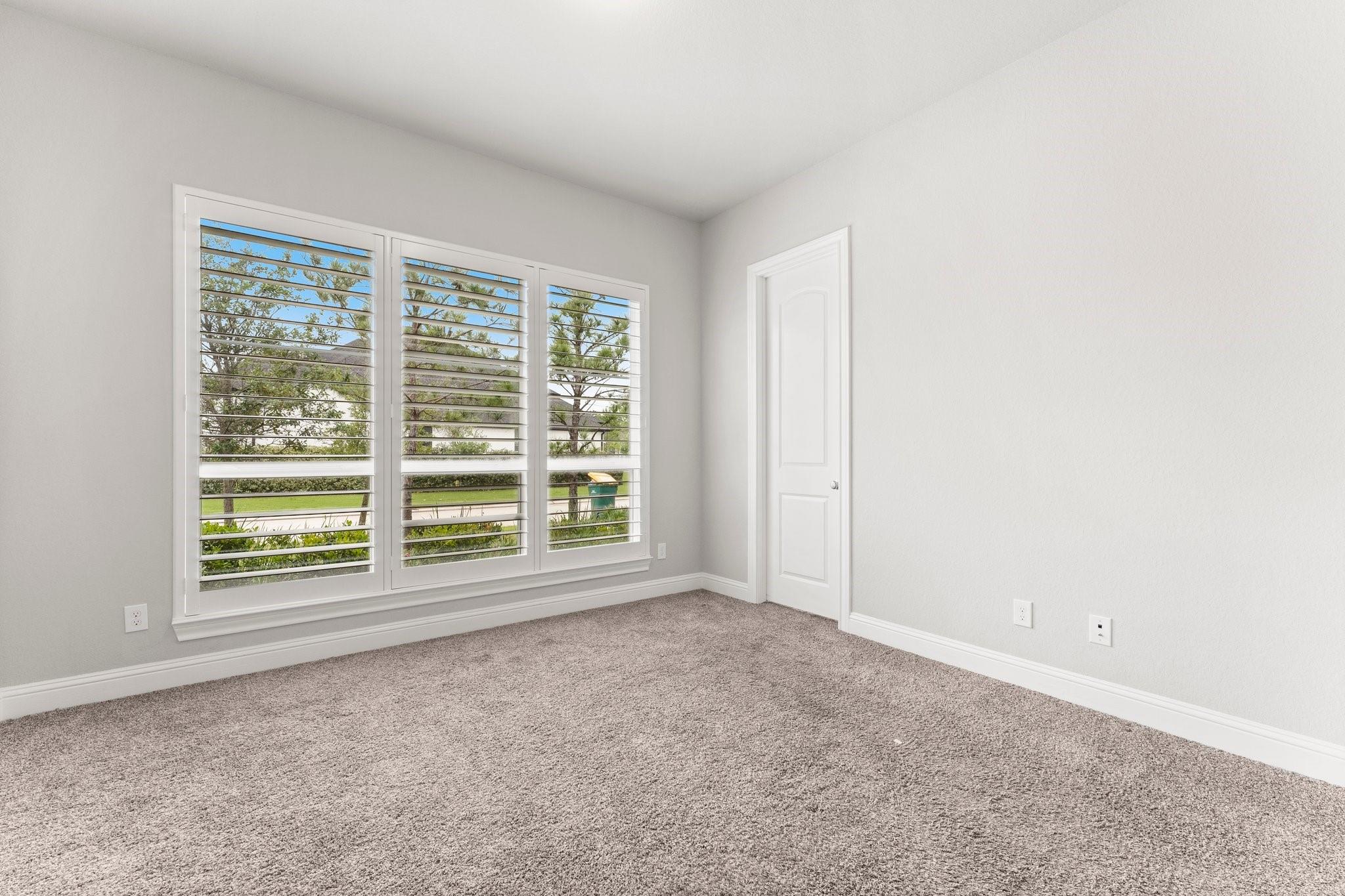 40 Venetia Grove Drive