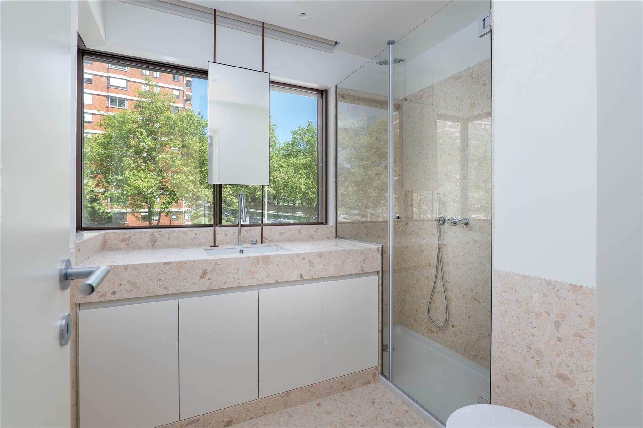 1345 Rua De Diogo Botelho # G