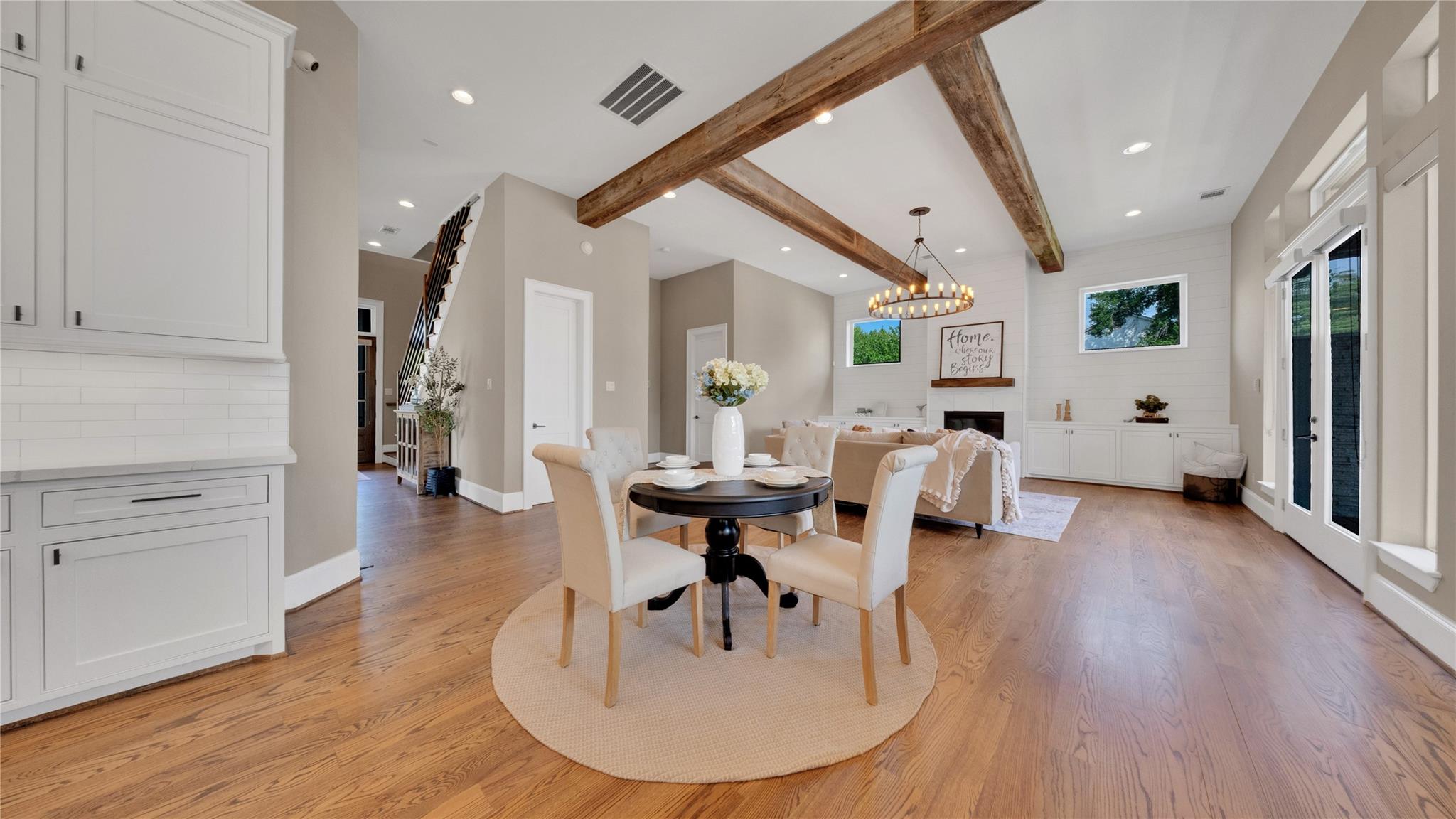 1102 Wynnwood Lane