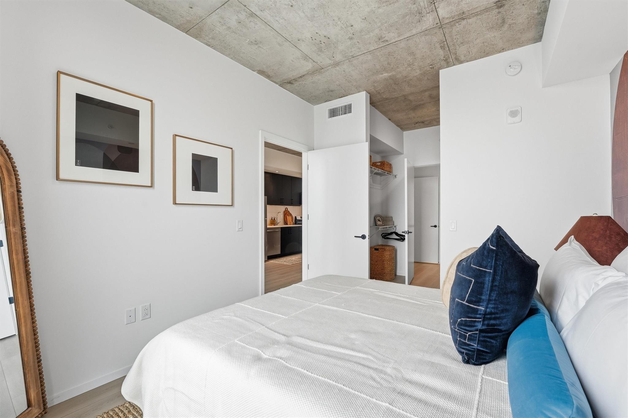 5501 La Branch Street # 2105