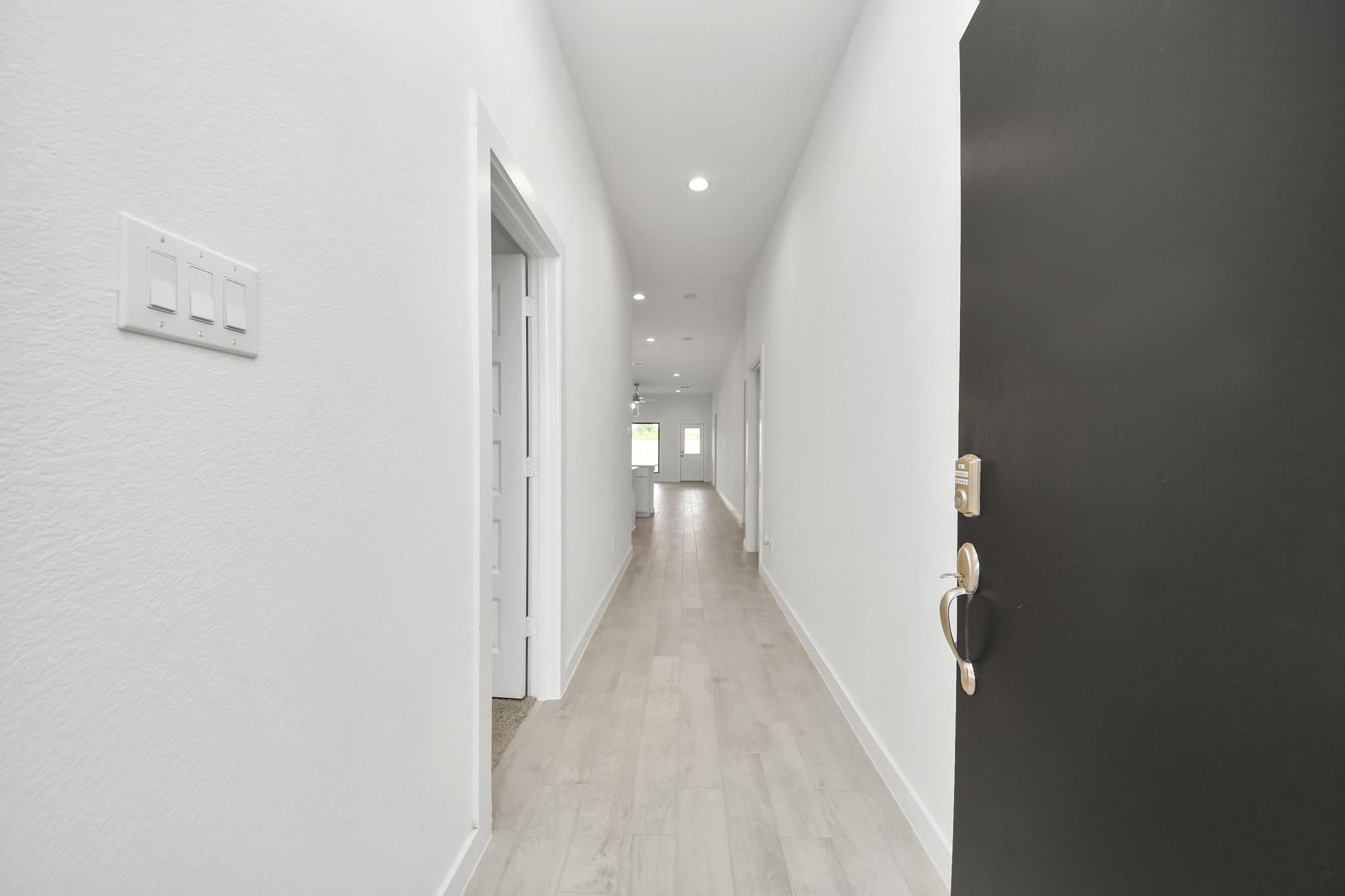1004 Golden Glow Path