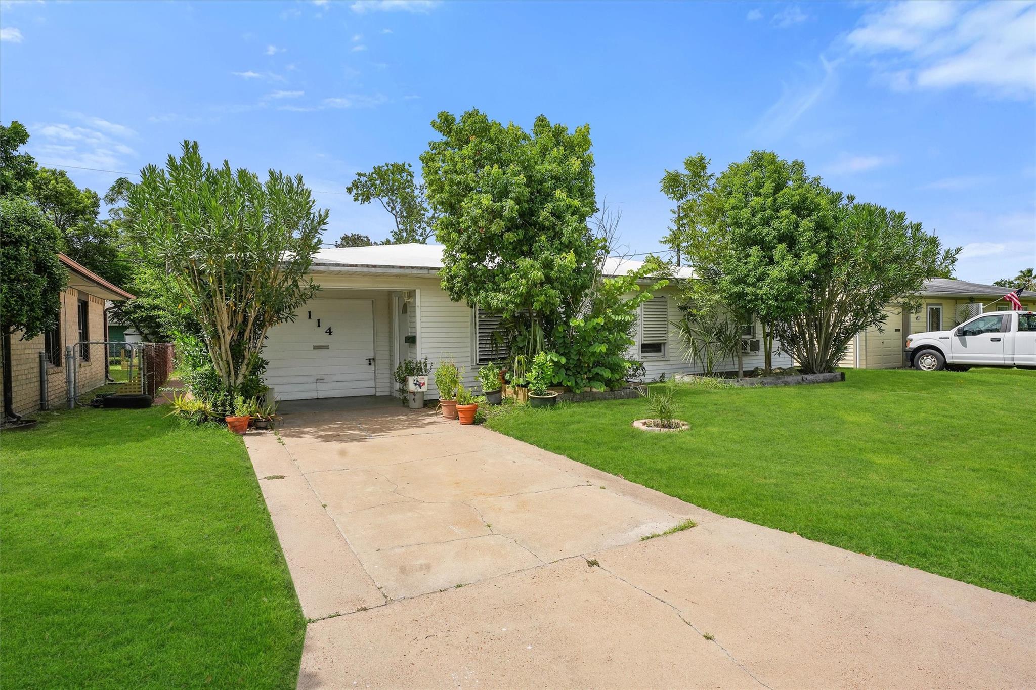 114 Bonita Avenue
