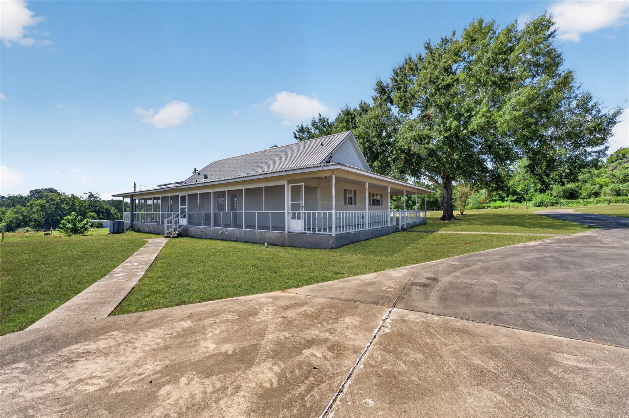 3085 Shupak Road