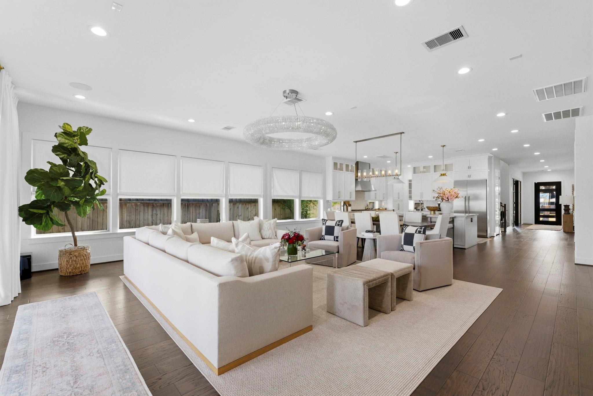 802 W 30th Street