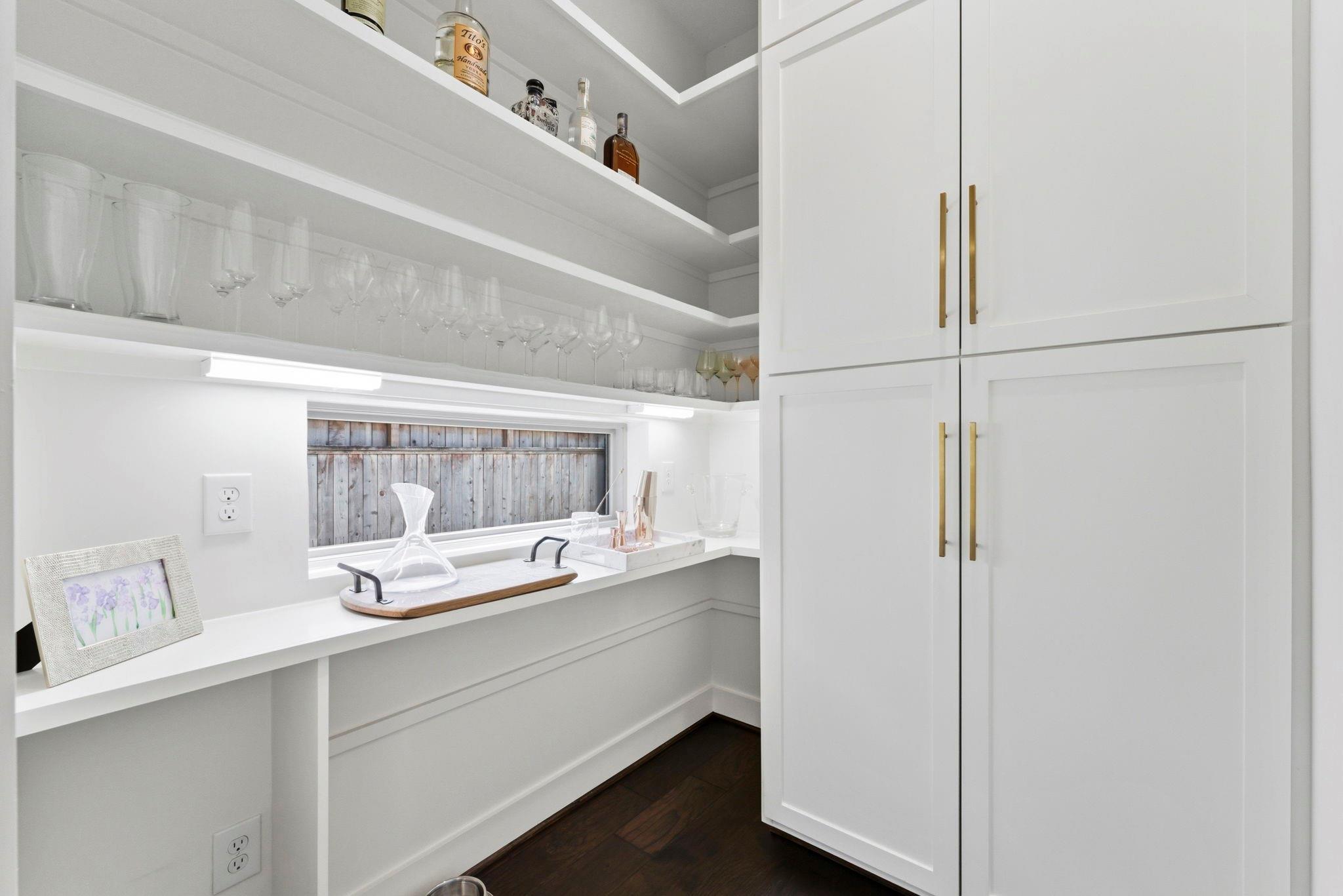 802 W 30th Street