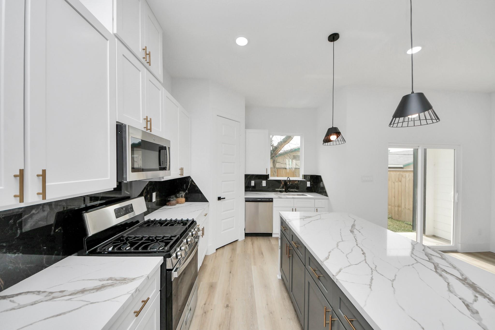 3524 Rebecca Street