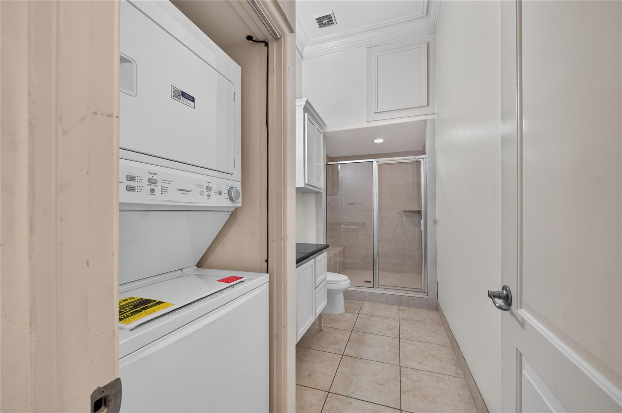 5801 Winsome Lane # 305