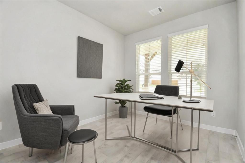 19707 Isola Breeze Drive