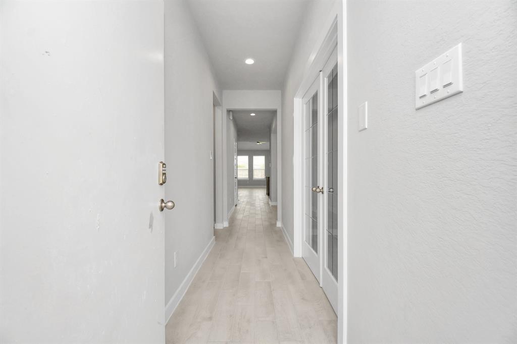 19707 Isola Breeze Drive