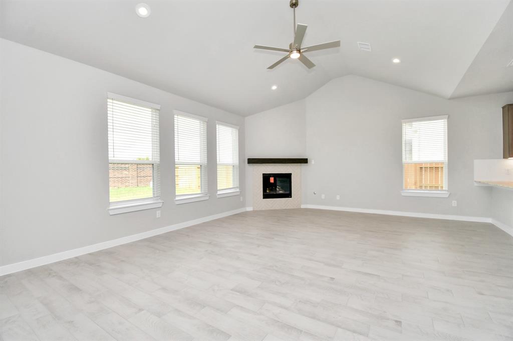 19707 Isola Breeze Drive