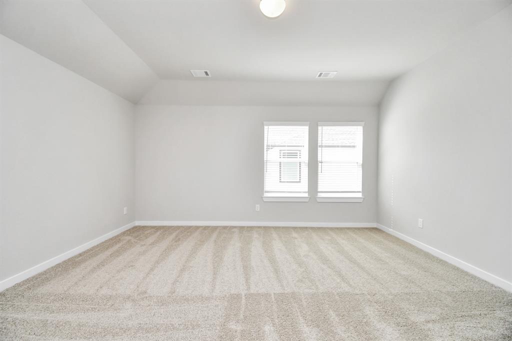 19707 Isola Breeze Drive