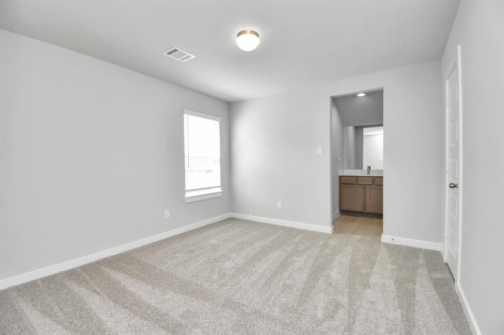 19707 Isola Breeze Drive