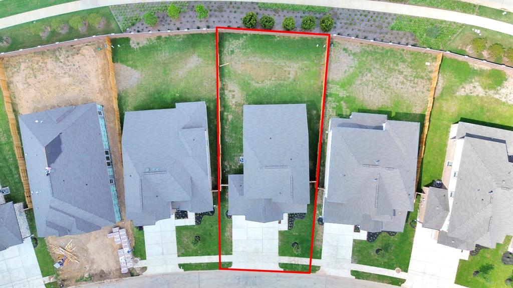 19707 Isola Breeze Drive