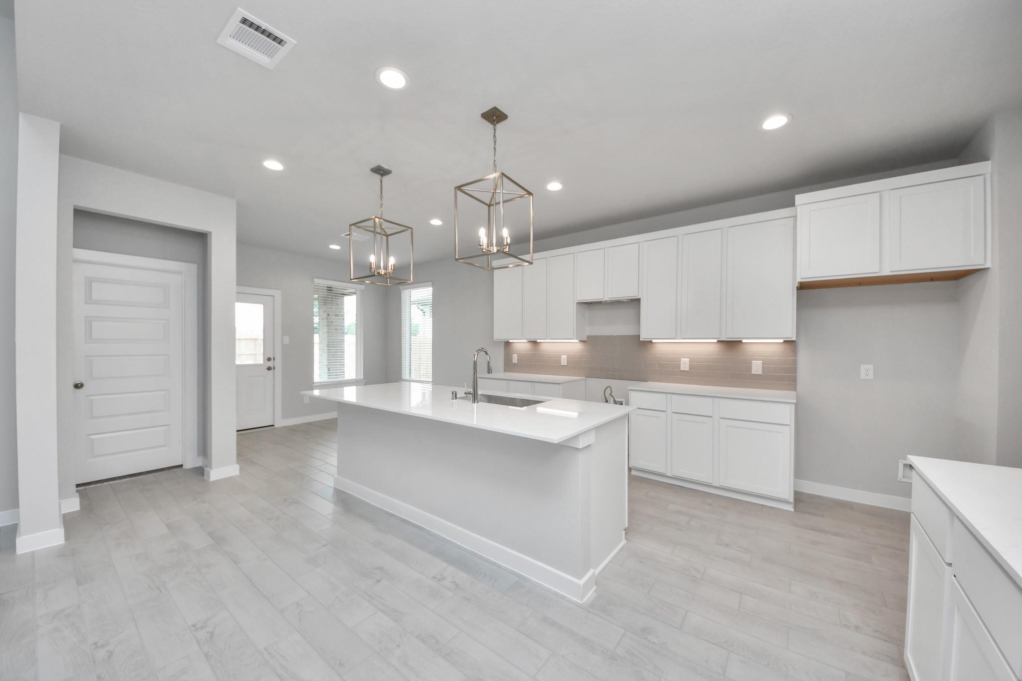 11814 Royal Willow Lane