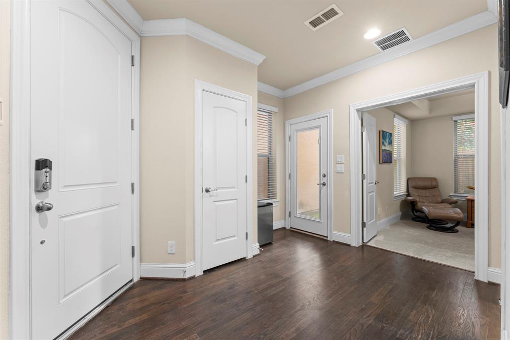 2623 Shady Woods Lane
