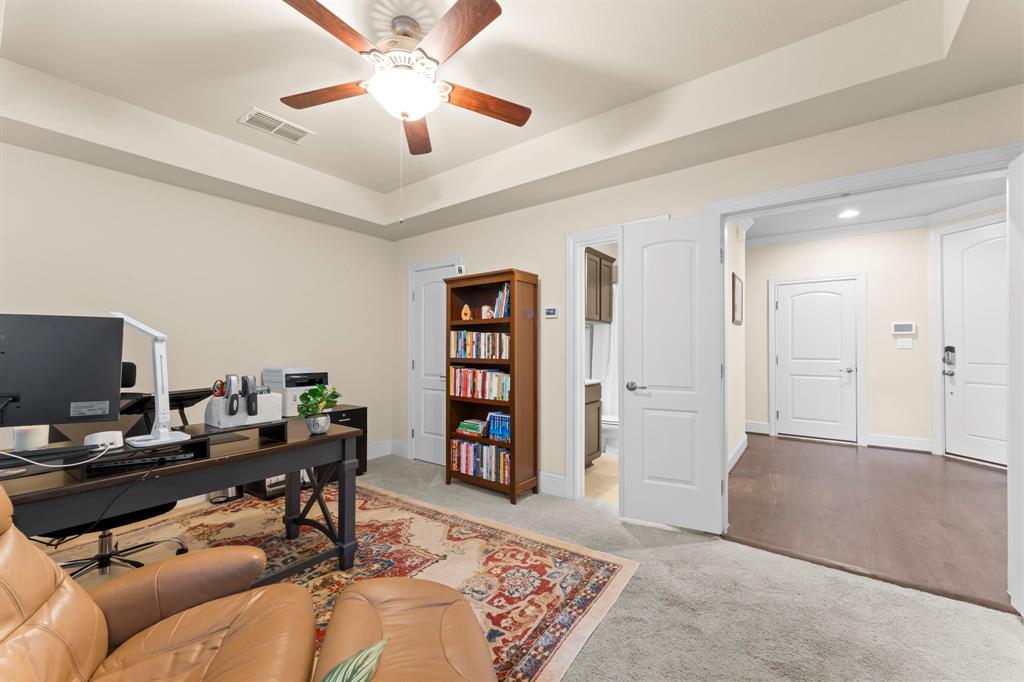 2623 Shady Woods Lane