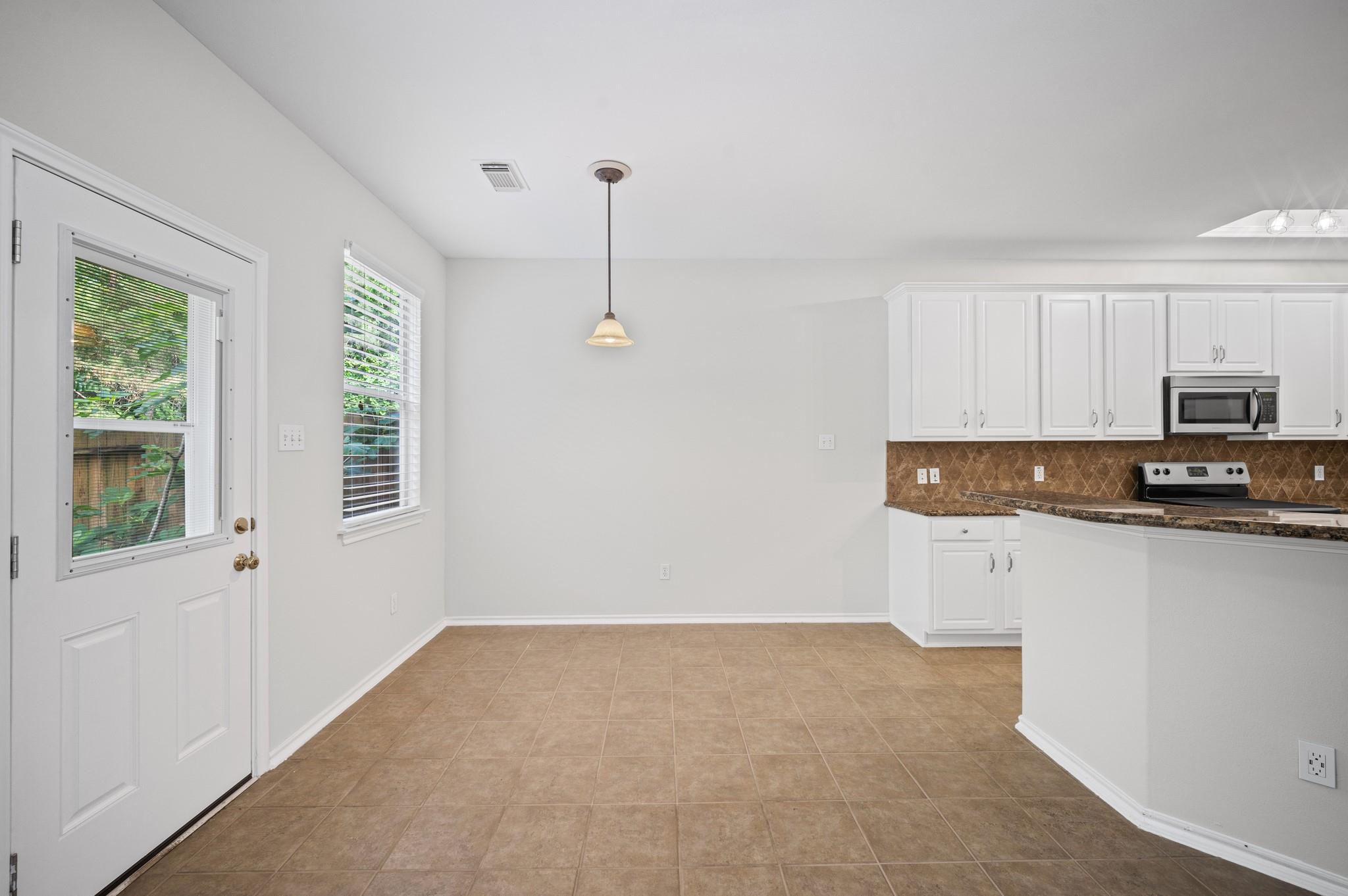 36 Ledgestone Place
