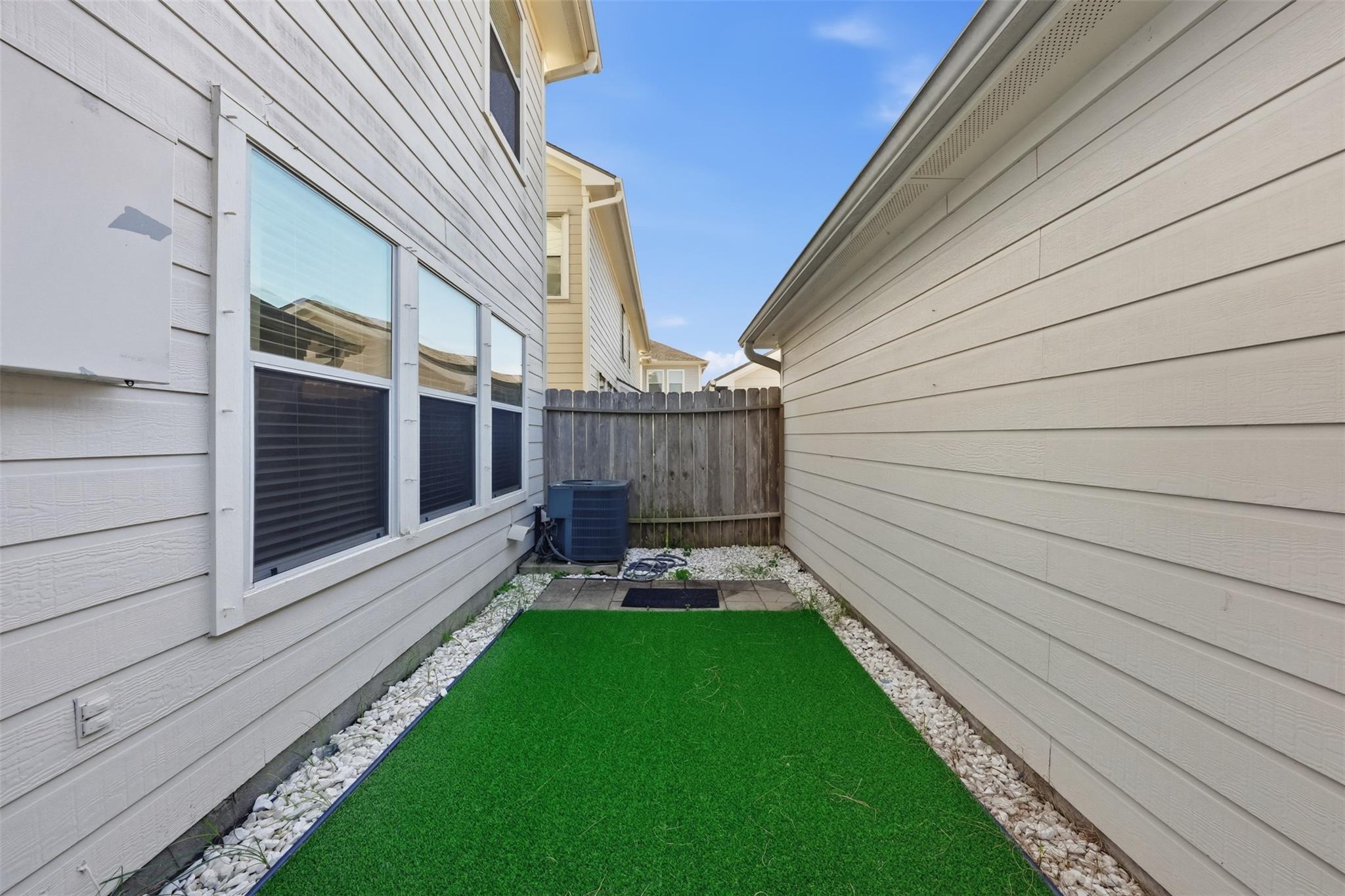 1929 Kemah Village Drive