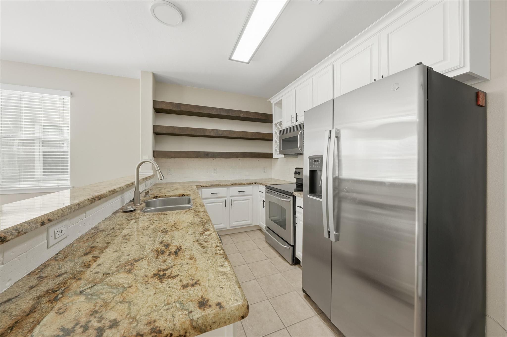 1929 Kemah Village Drive