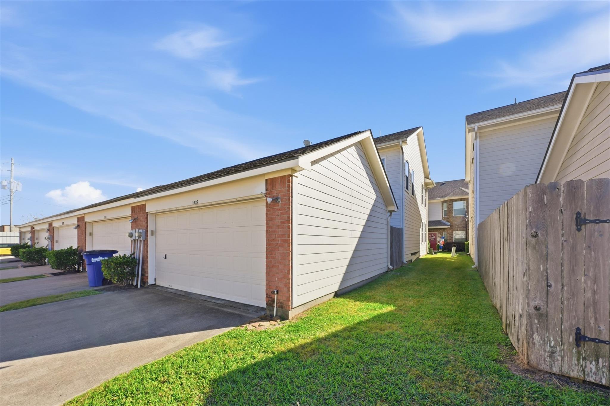 1929 Kemah Village Drive