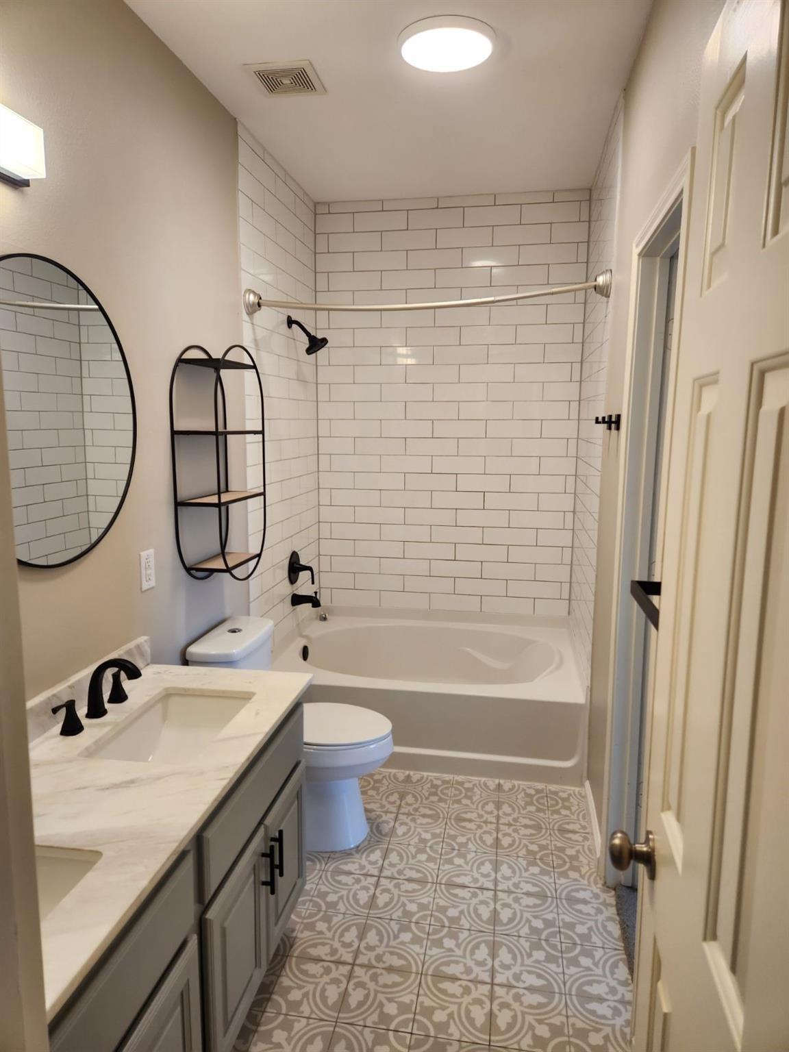 1929 Kemah Village Drive