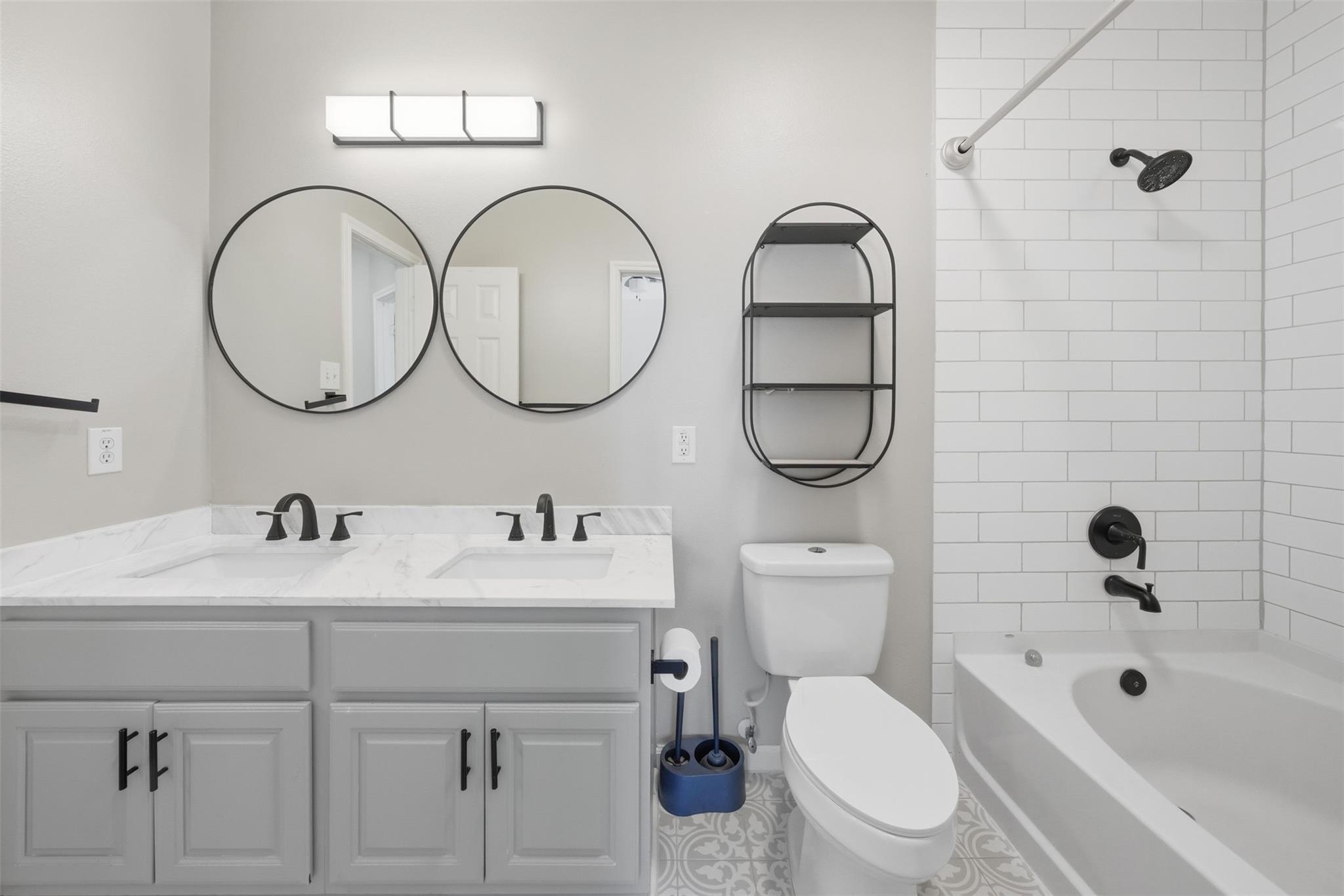 1929 Kemah Village Drive