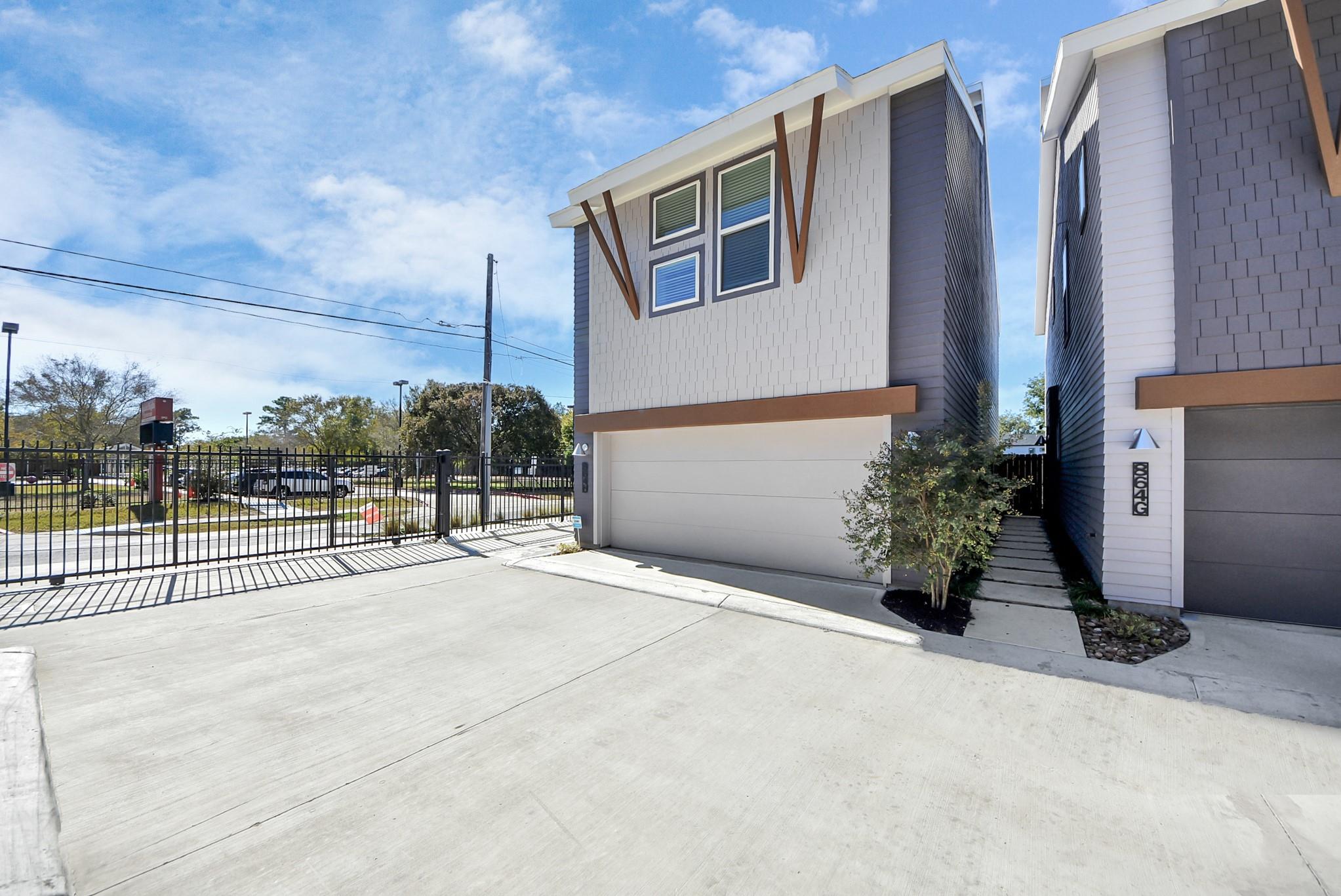 864 Paul Quinn Street # G