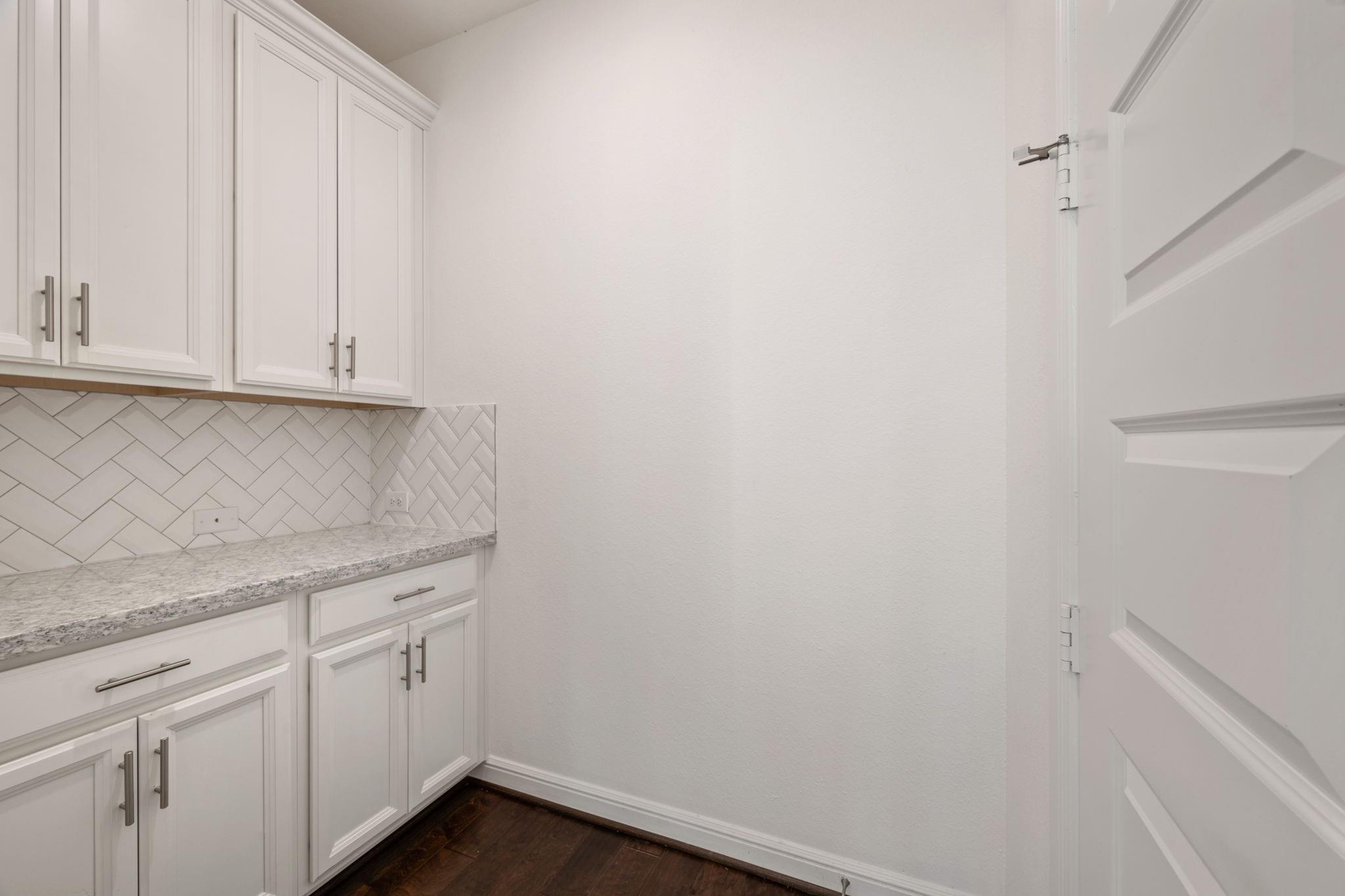 4055 Woodland Meadow Drive