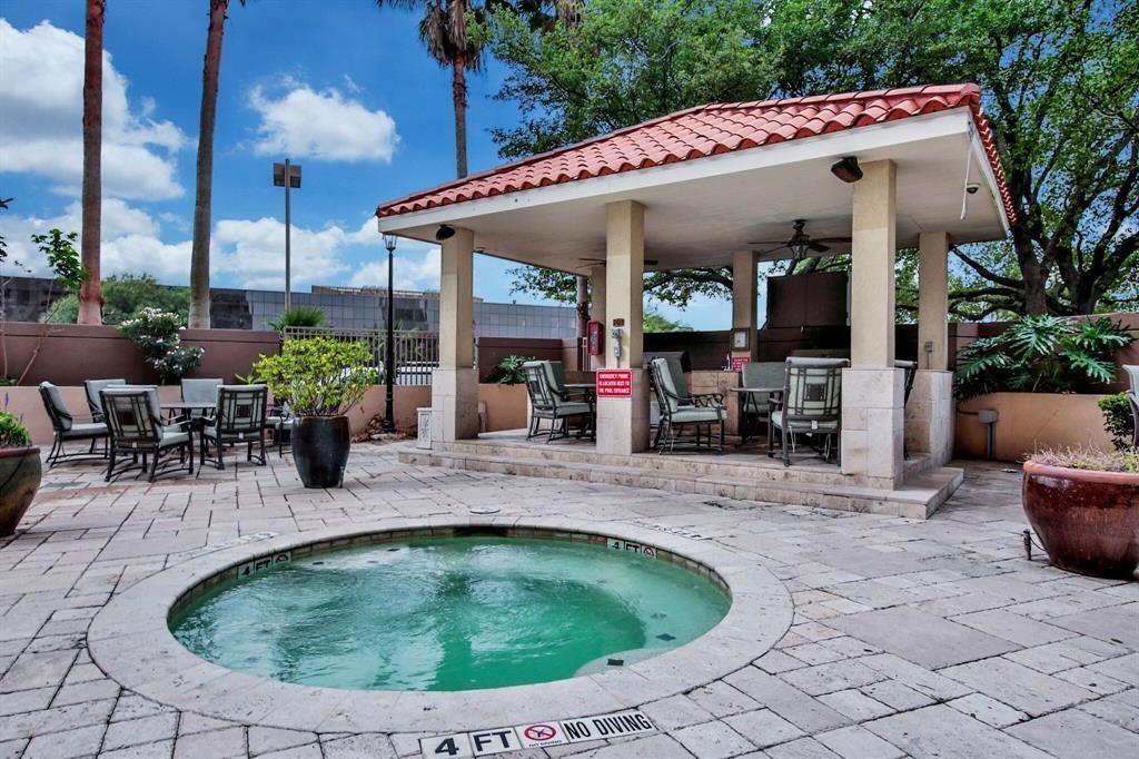 3525 Sage Road # 411