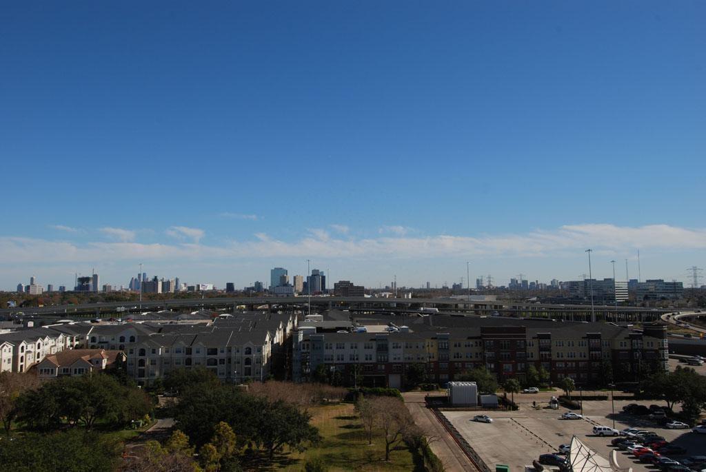 3525 Sage Road # 411