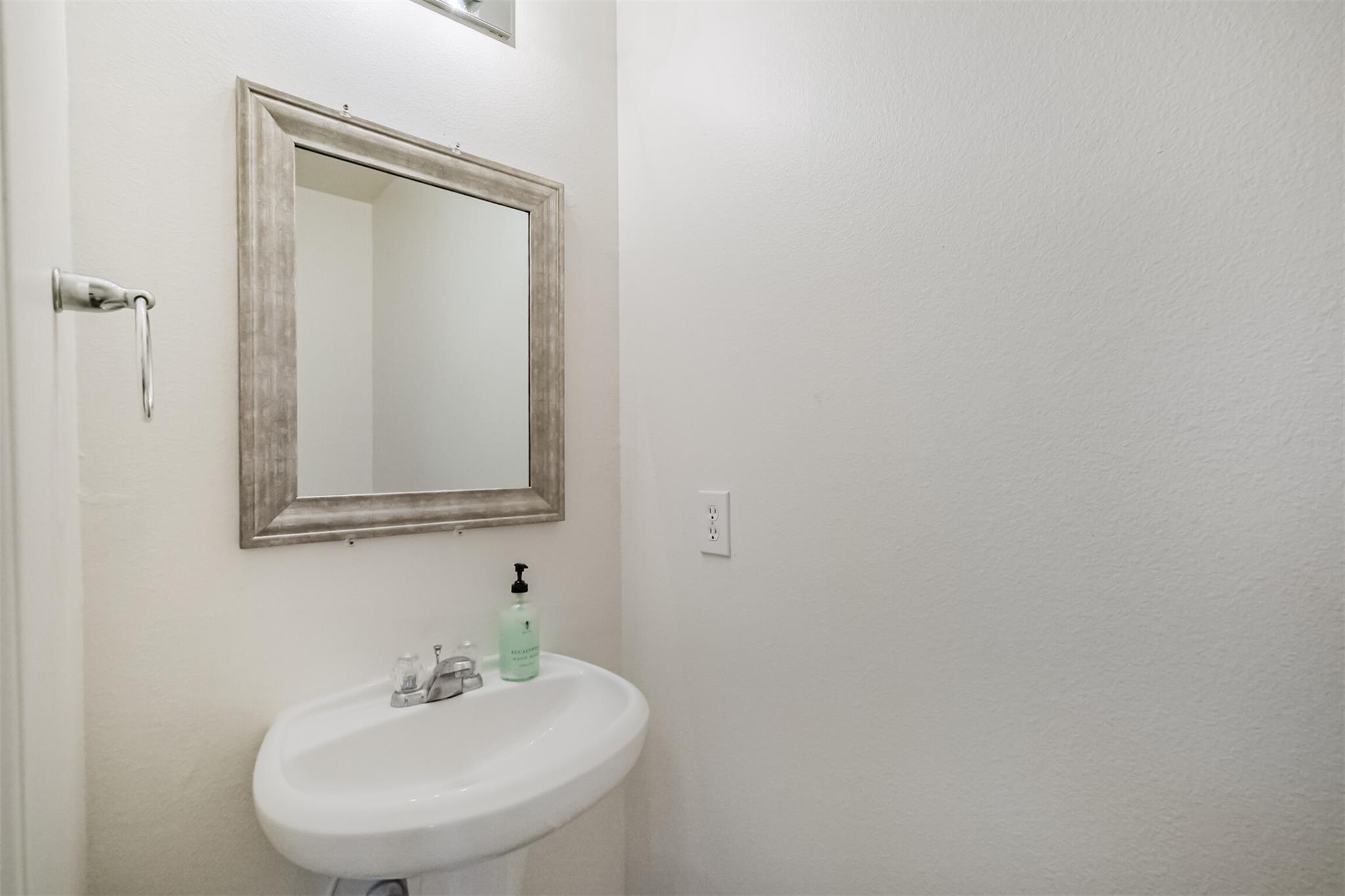 2030 Vanderwilt Lane