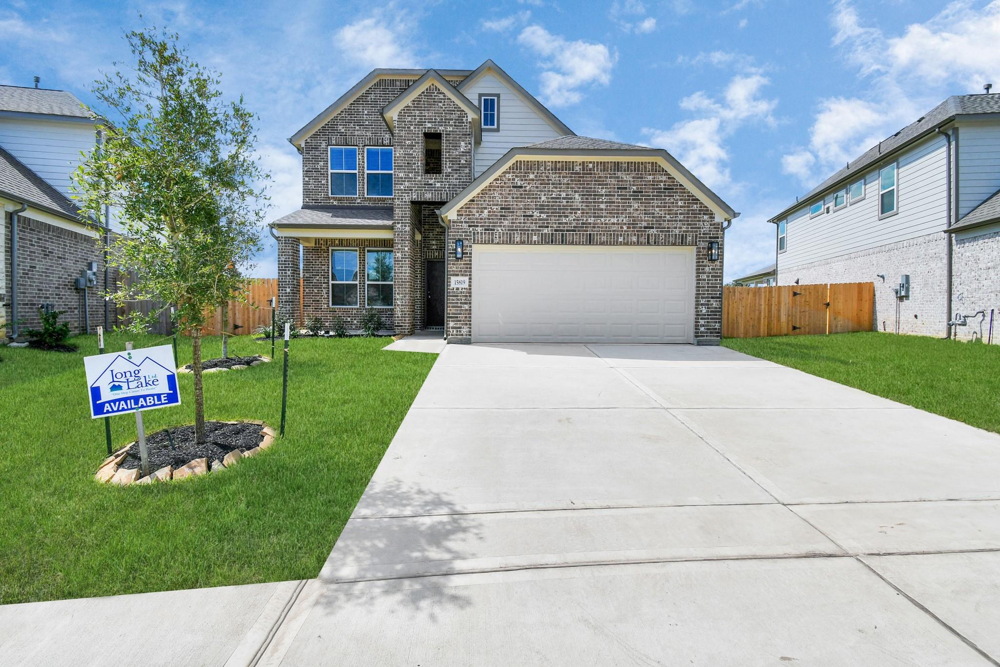 15819 Walnut Leaf Lane