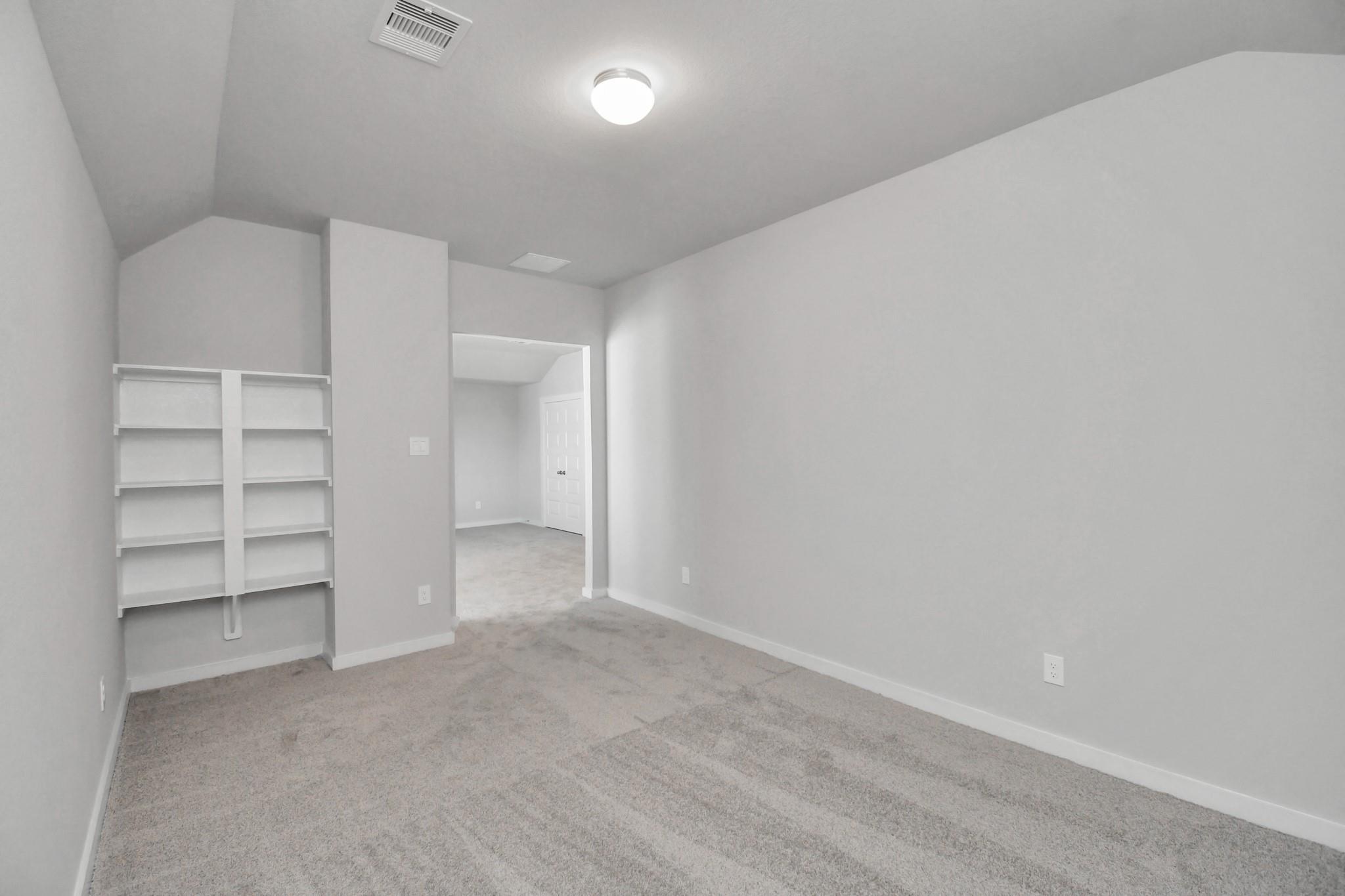 15819 Walnut Leaf Lane