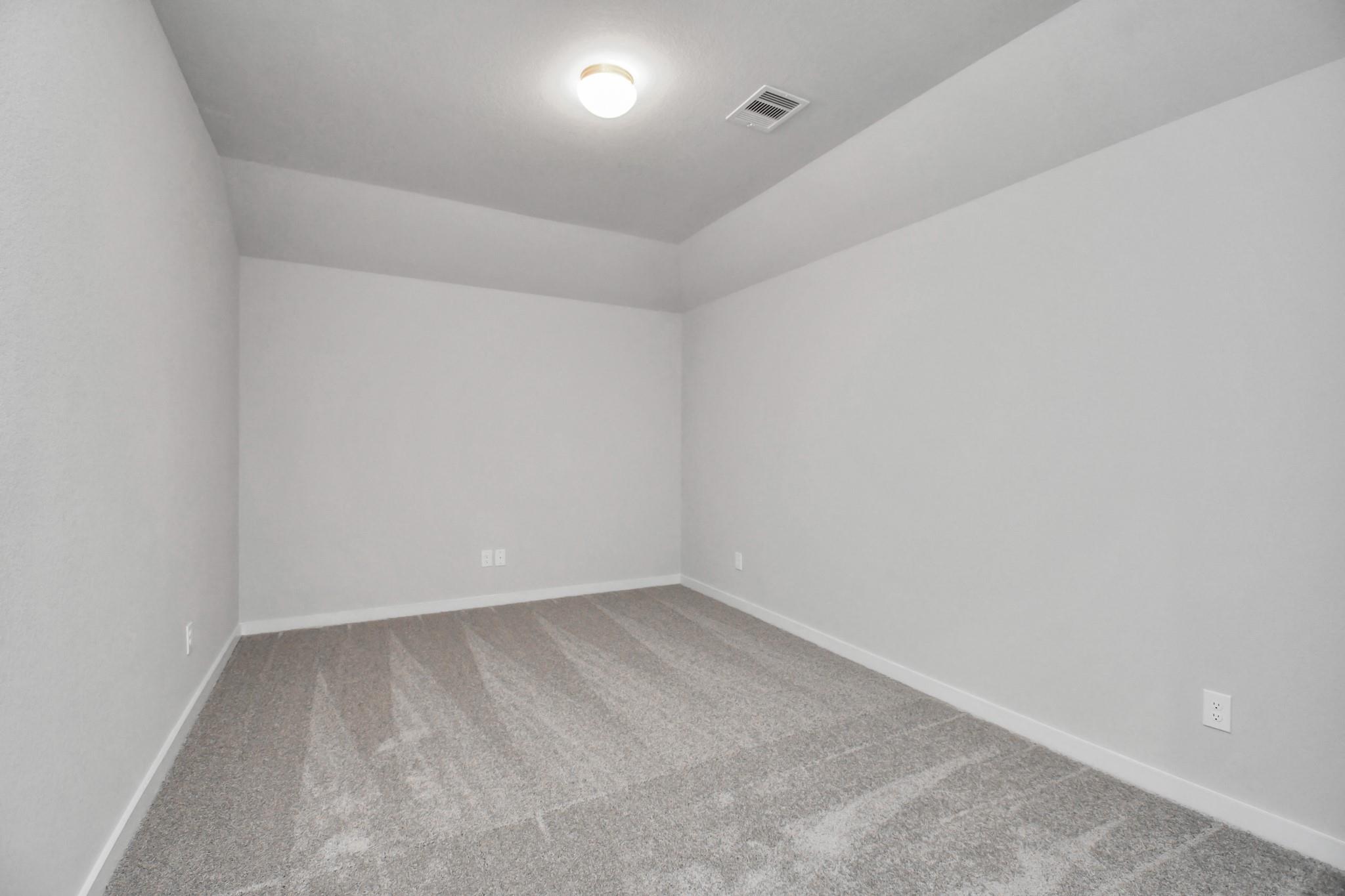 15819 Walnut Leaf Lane