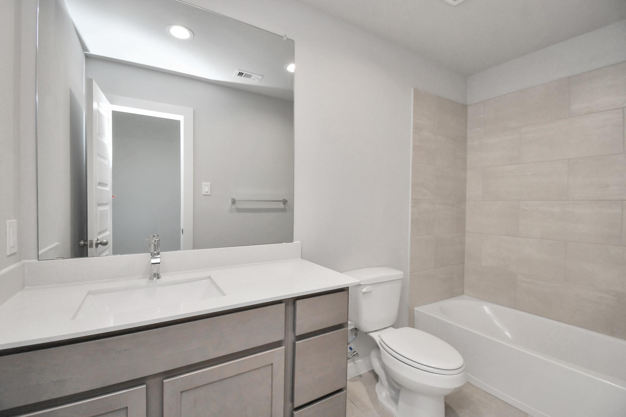 15819 Walnut Leaf Lane