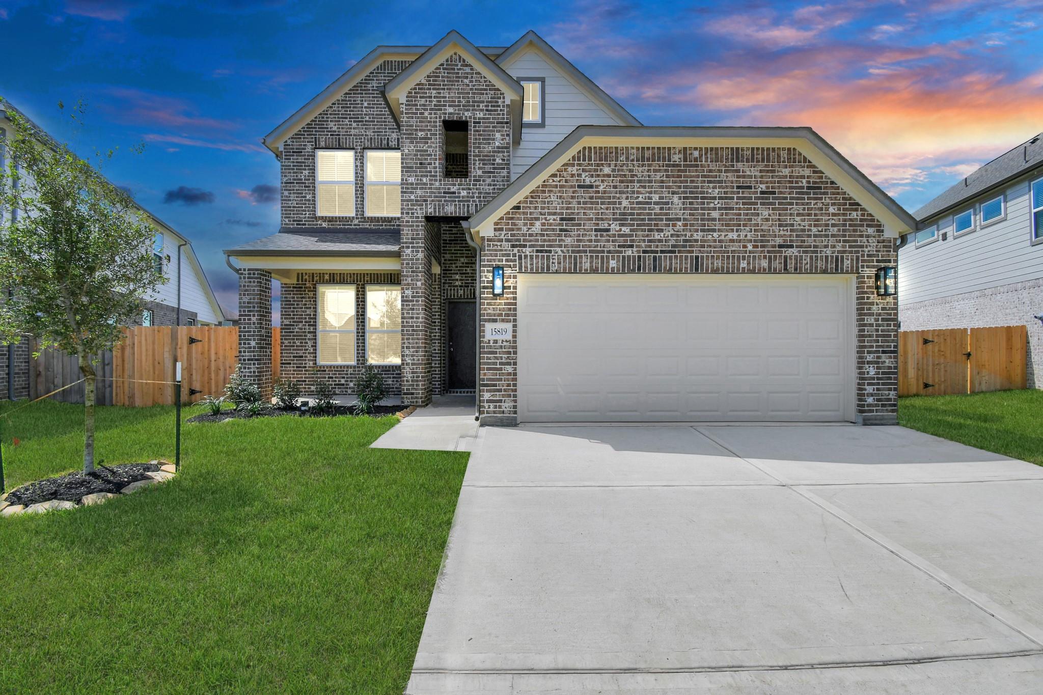 15819 Walnut Leaf Lane