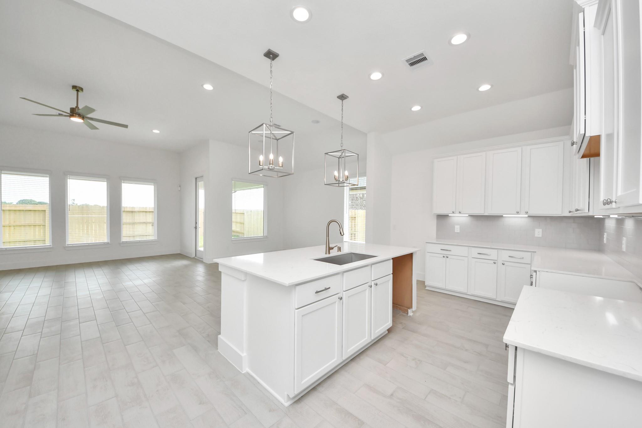 6223 Vista View Lane