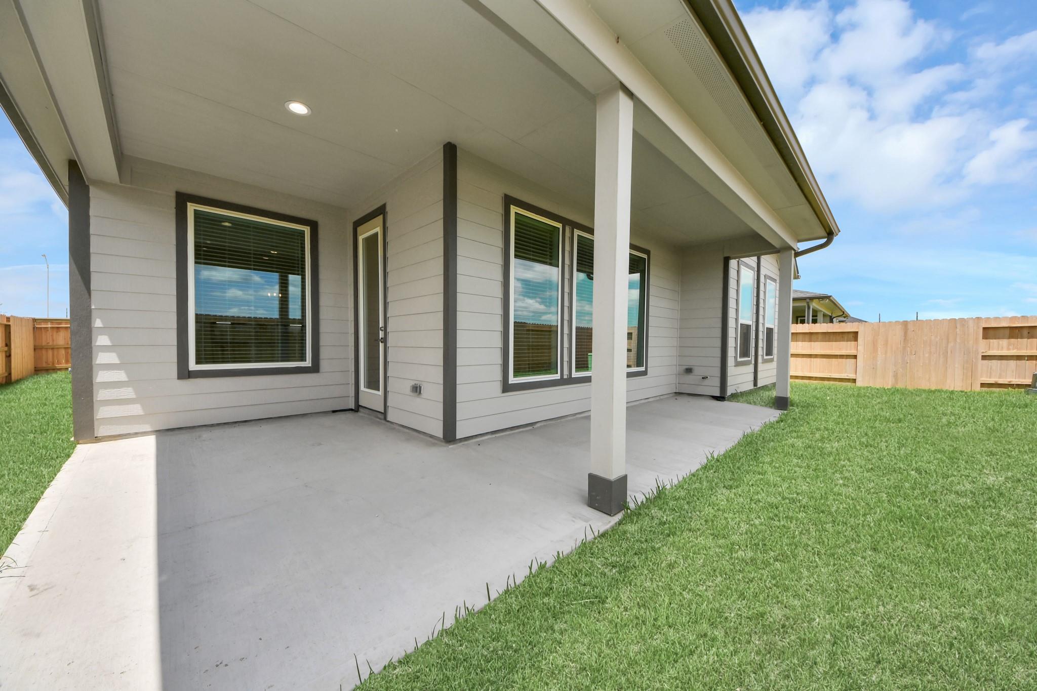 6223 Vista View Lane