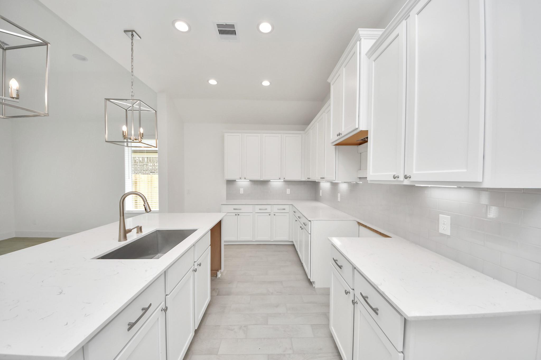 6223 Vista View Lane