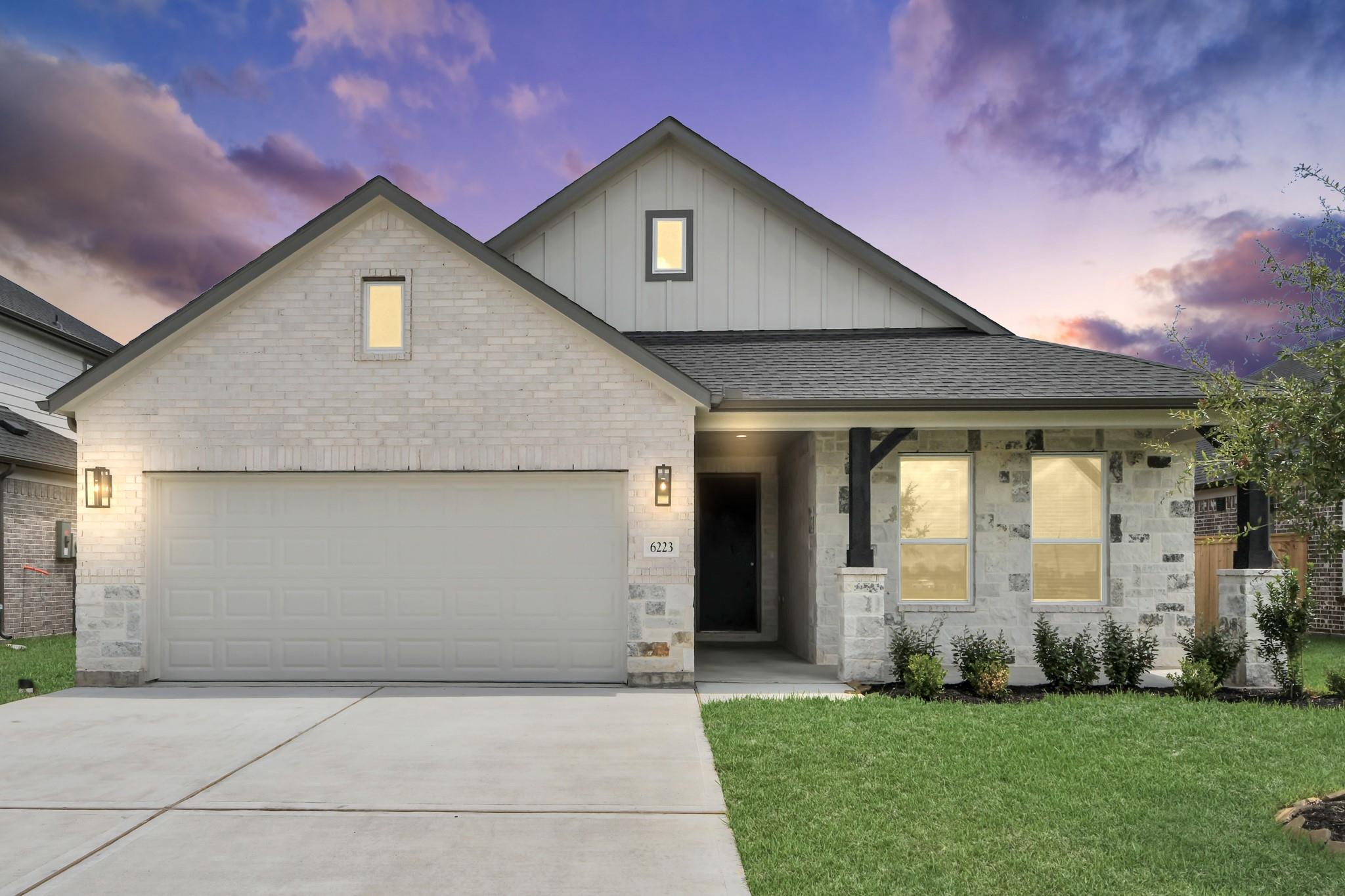 6223 Vista View Lane